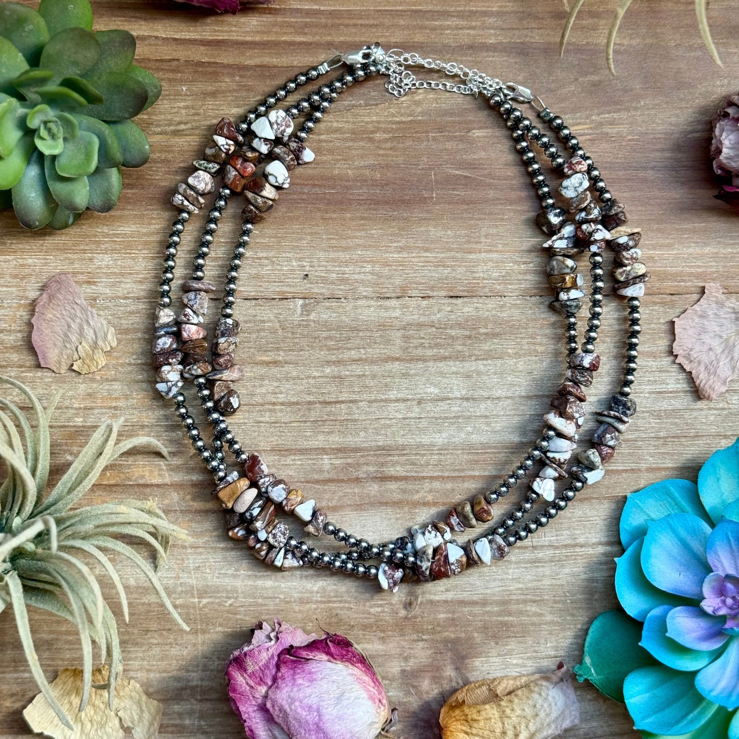 16” Wild Horse Chip Necklace – Sterling Silver