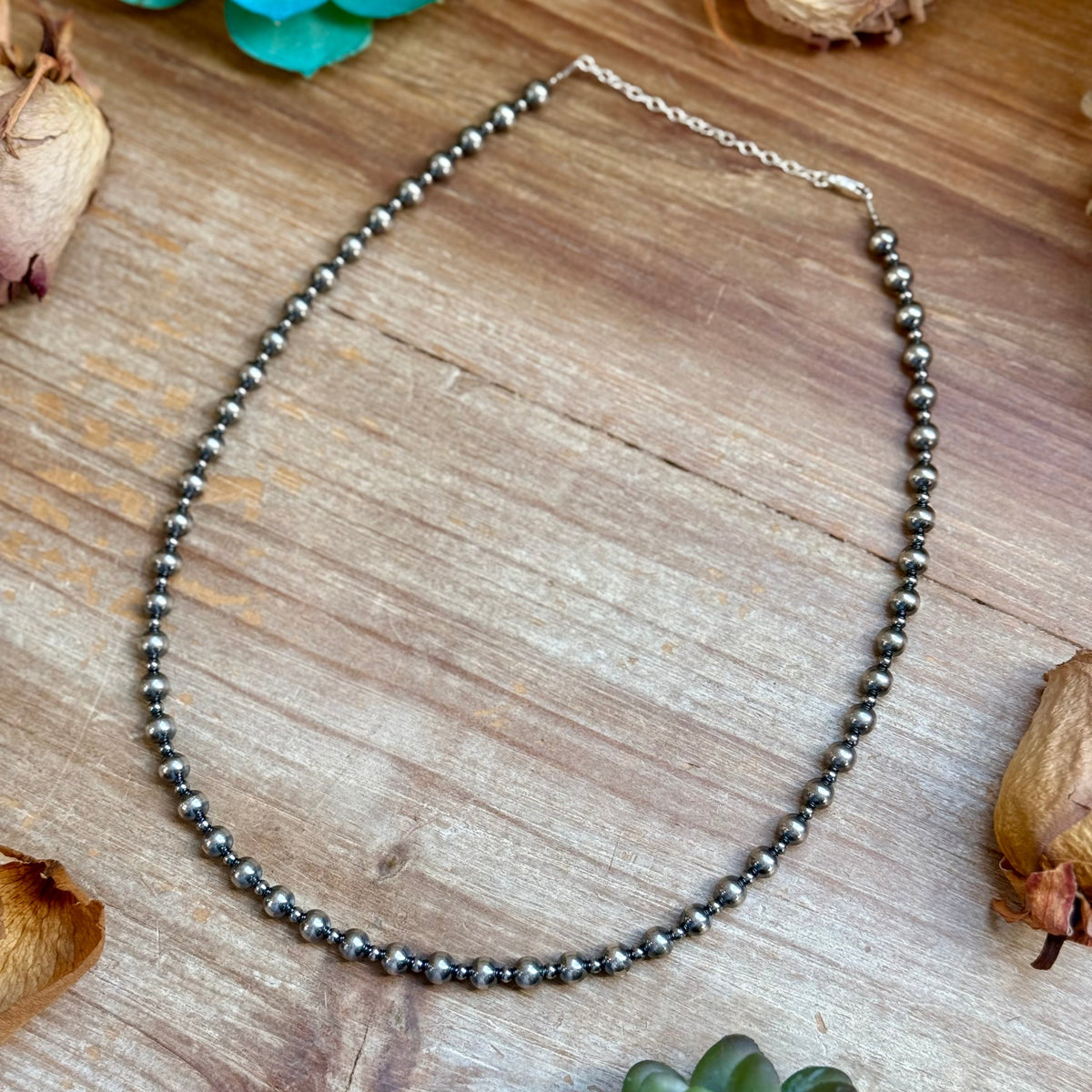 18-Inch Alternating Sterling Silver Pearl Necklace