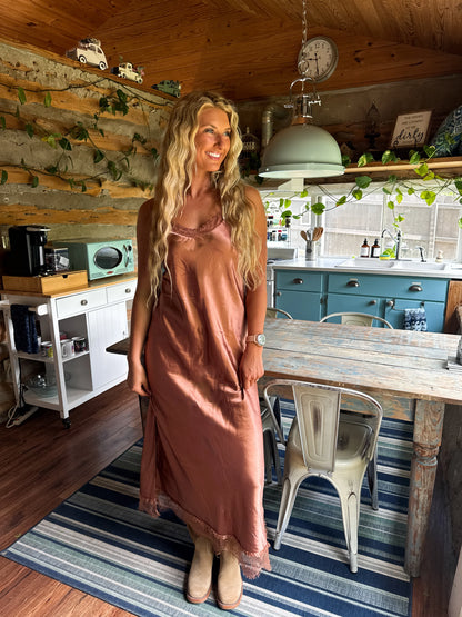PREORDER- SLIP CAMI DRESS (2 colors)