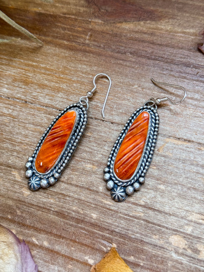 Sterling Silver Orange Spiny Oyster Dangle Earrings – Artist Shay Pfeiffer