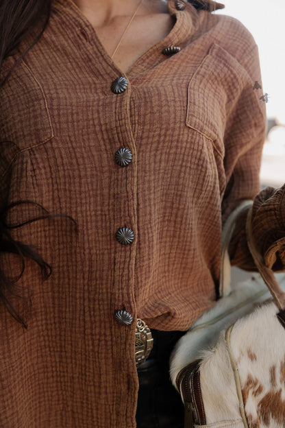 ACRES BUTTON UP *SADDLE