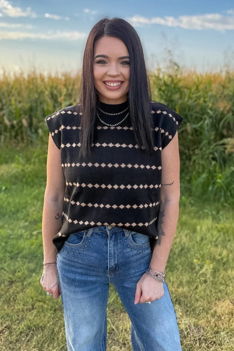 BLACK CANYON SLEEVELESS SWEATER TOP