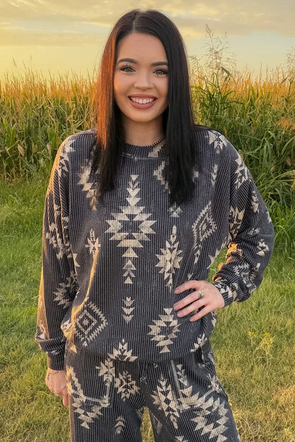 FRONTIER TRAIL SWEATER TOP