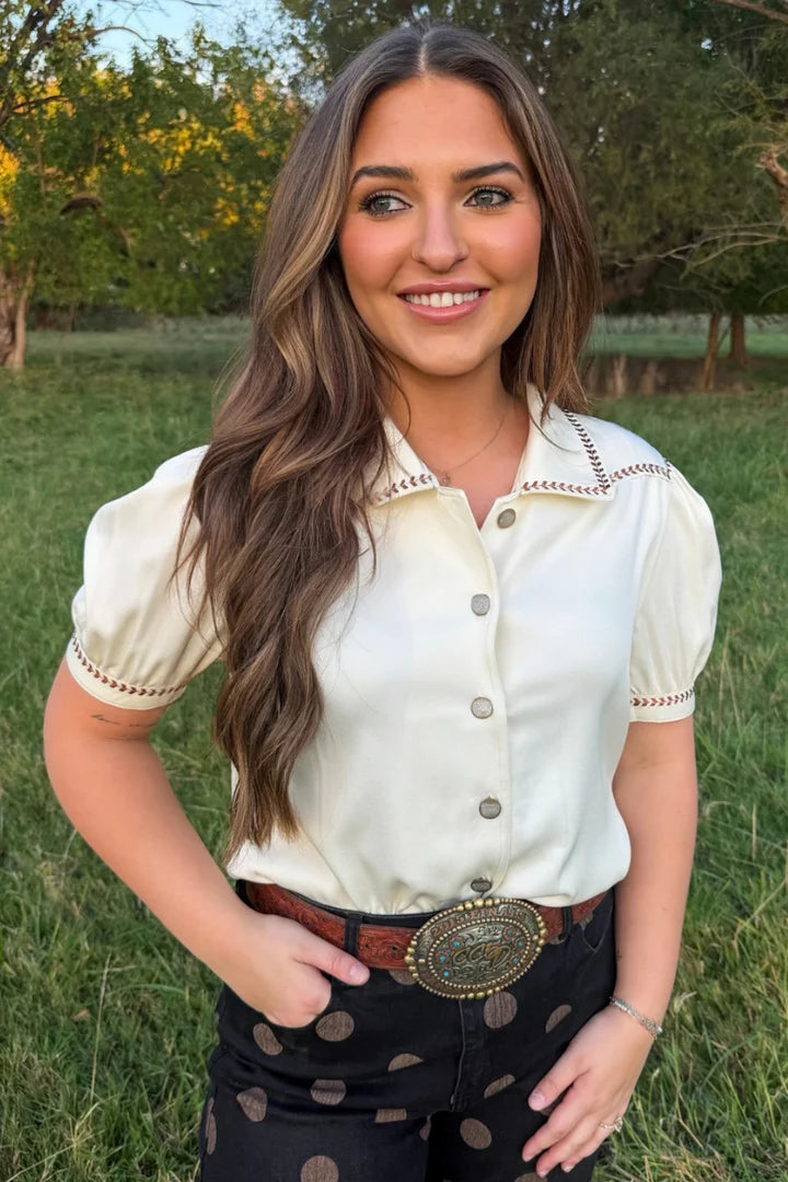 BUCKSTITCH CHARM BUTTON UP TOP