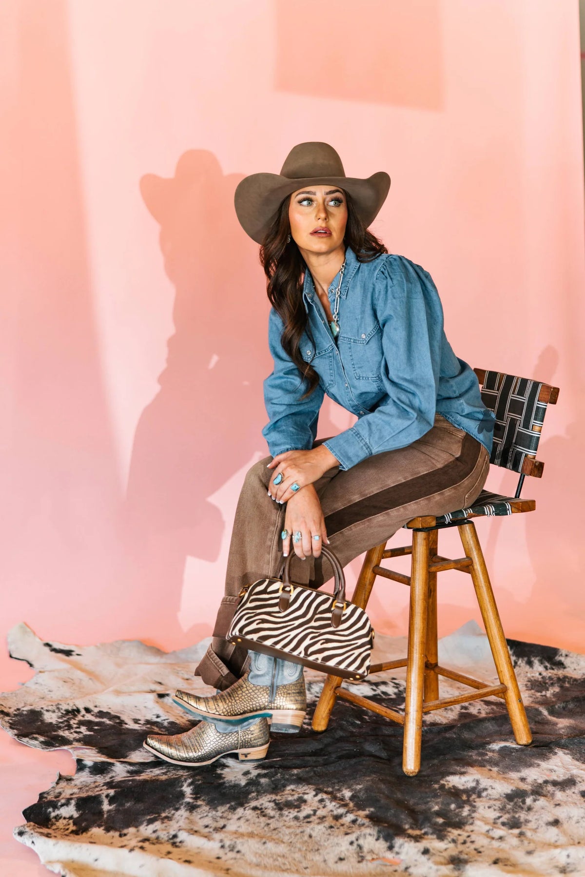OUT OF LINE JEANS *MOCHA