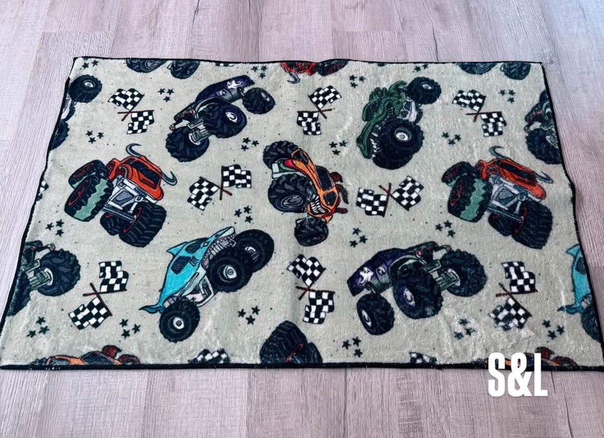 Large accent rugs - pre order