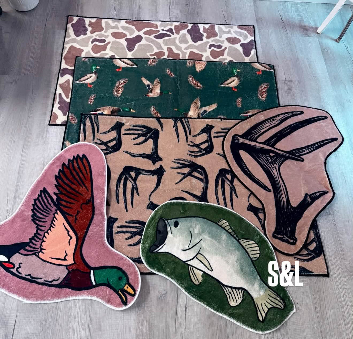 Large accent rugs - pre order