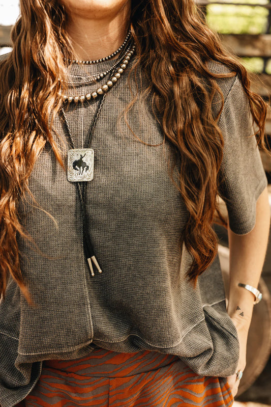 WESTERN CLASSIC *CHARCOAL FLOWY TEE